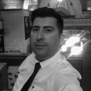 Şükrü Kaynaş fotoğrafı